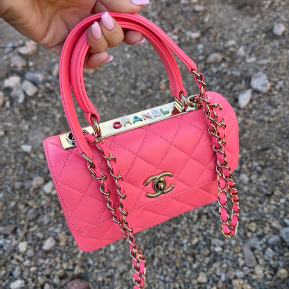 CHANEL Mini Trendy CC Lacquer Dual Handle Flap Bag - Picture 16 of 16